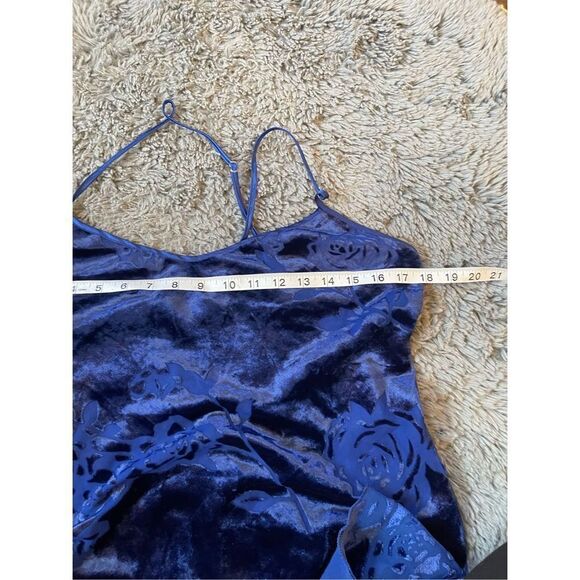 Vintage 80s velour burnout rose print lingerie size small - Picture 7 of 7